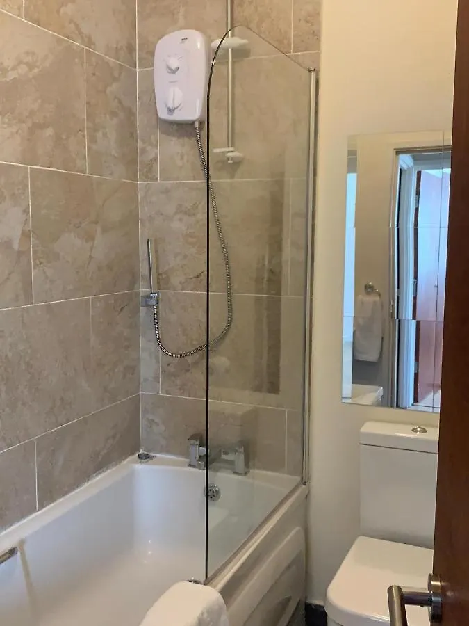 Absolute Stays In Sherwood- Nottingham Castle- Capital Fm Arena Nottingham- Contractors-Free Wifi- Free Parking- Long And Short Stays- Families-East Midlands Airport-Trent Bridge-Actors-Aria Court- Mansfield Appartement